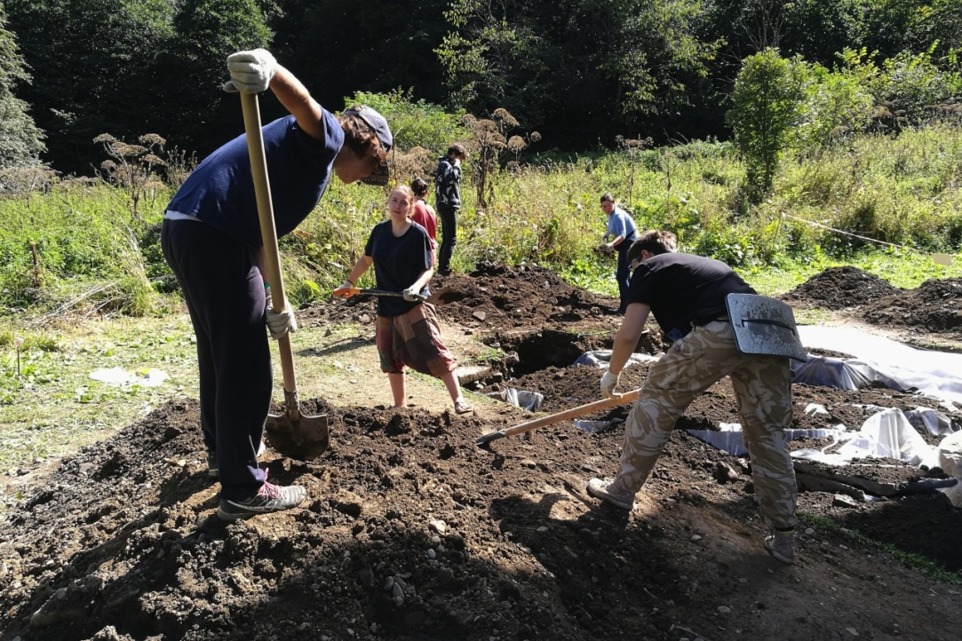 HSE Researchers and Students Discover Burials on Archaeological Expedition Illustration for news: HSE Researchers and Students Discover Burials on Archaeological Expedition