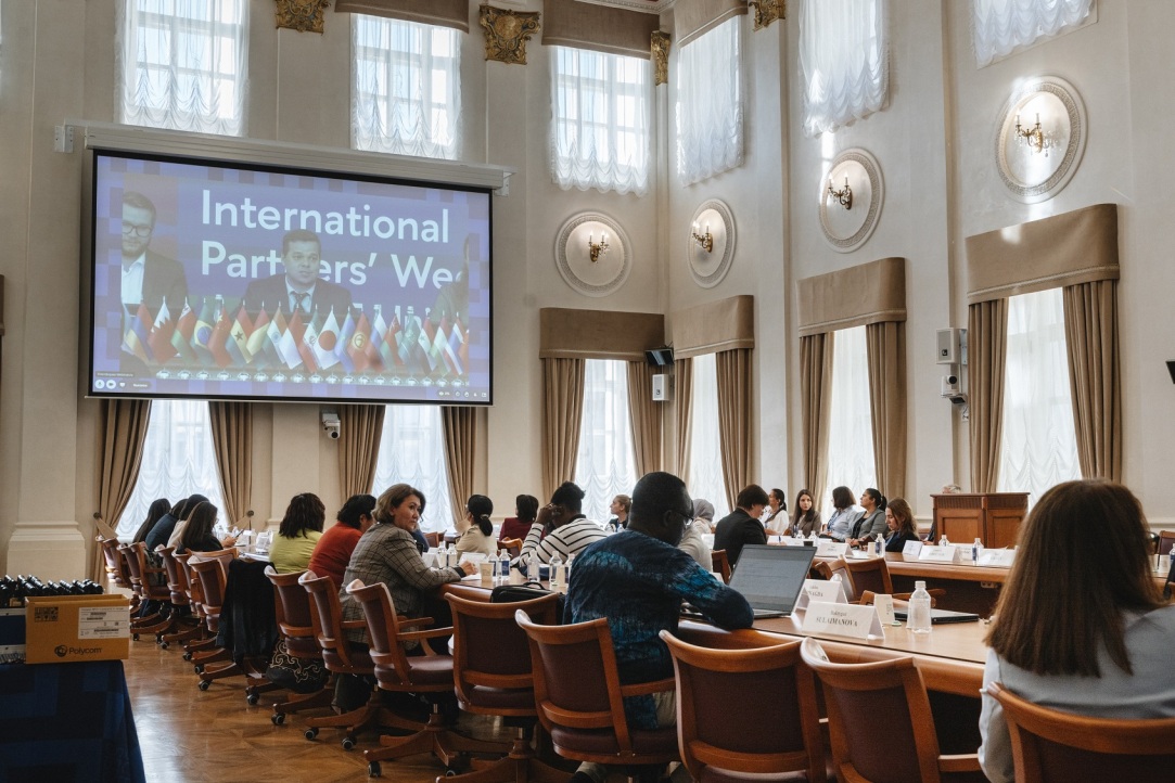 How Universities Create an International Environment to Cultivate Talent and Support Foreign Students Illustration for news: How Universities Create an International Environment to Cultivate Talent and Support Foreign Students