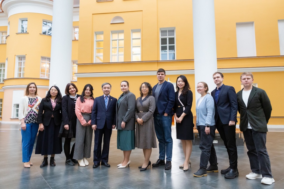 Enhancing Cooperation between the Countries: East China Normal University Delegation Visits HSE Illustration for news: Enhancing Cooperation between the Countries: East China Normal University Delegation Visits HSE