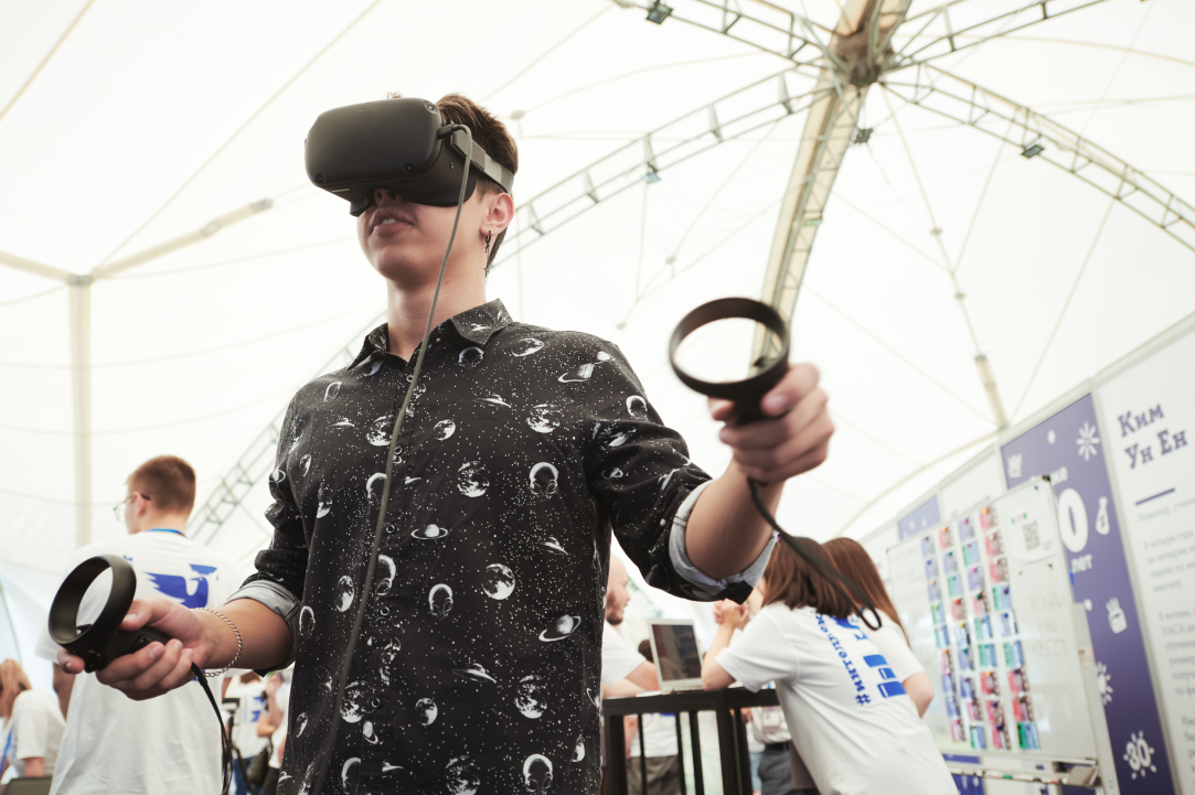 HSE University at VK Fest: A Journey into the Worlds of Technology, Design, and Space Illustration for news: HSE University at VK Fest: A Journey into the Worlds of Technology, Design, and Space