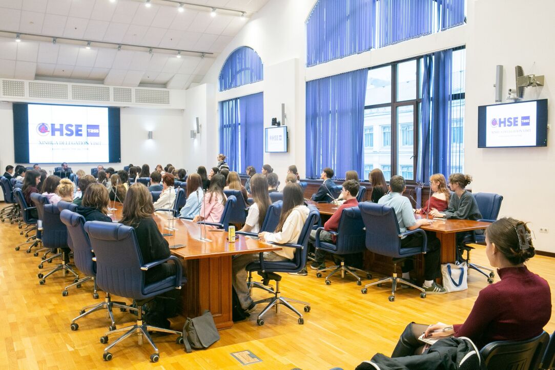 Иллюстрация к новости: Встреча с делегацией «Синьхуа»: в Вышке обсудили вопросы современной журналистики